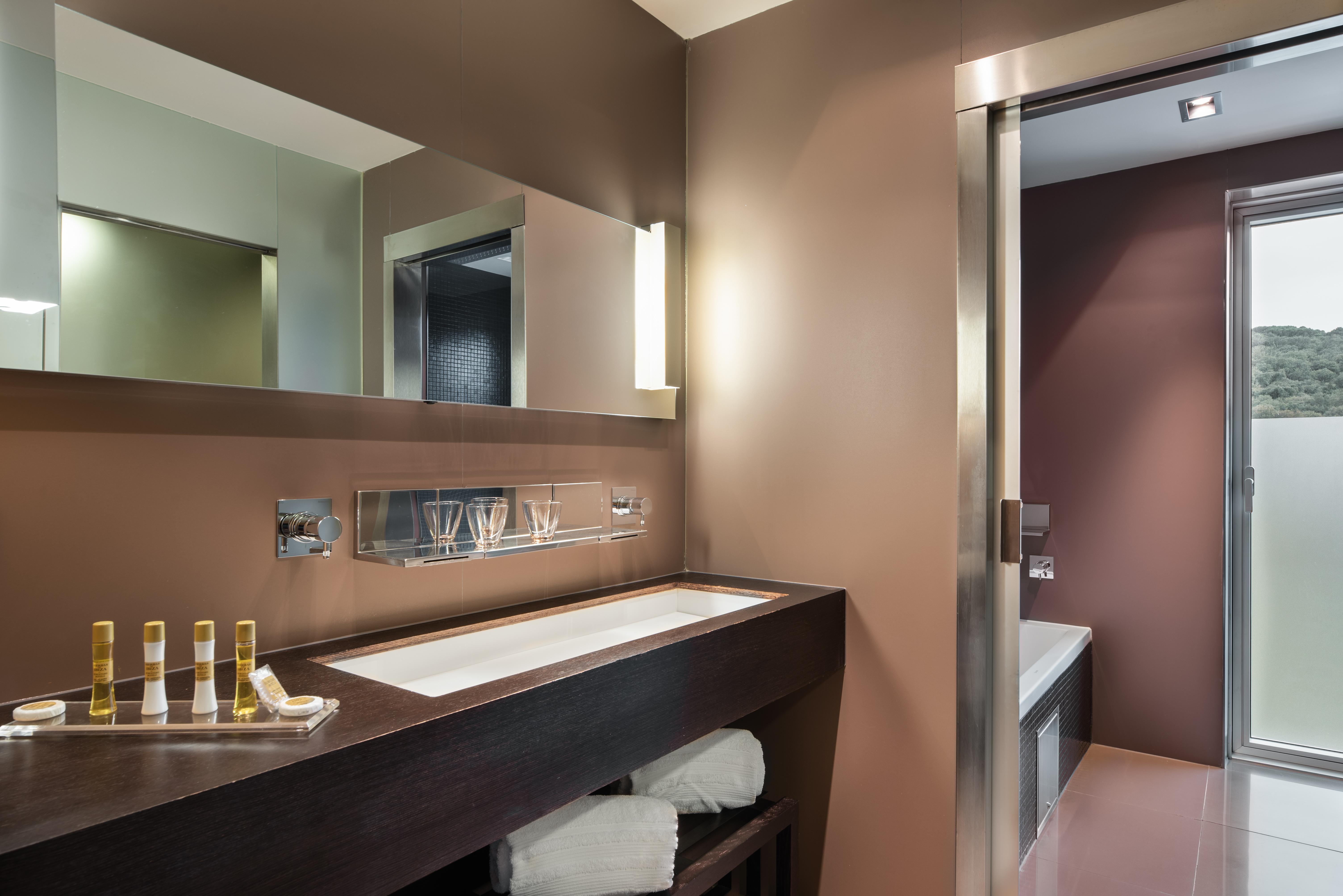 Valbusenda Hotel Bodega & Spa โตโร ภายนอก รูปภาพ